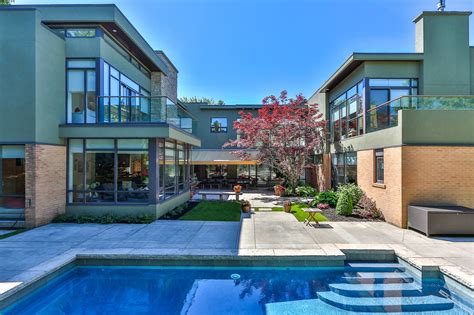 sold hyper modern toronto mansion    million