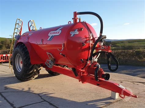 manure spreaders  sale   united kingdom  listings farm machinery locator