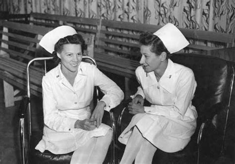 American Nurses Stationed In Melbourne During Wwii Spitfiregloaol