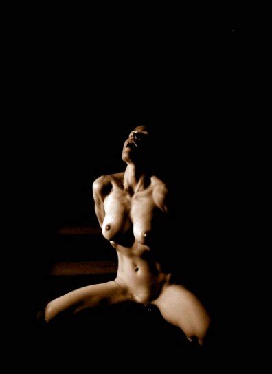 picture bdsm kneeling woman slave nude gallery