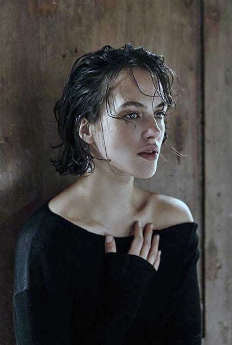 jessica brown findlay nude leaked photos and porn scandal planet