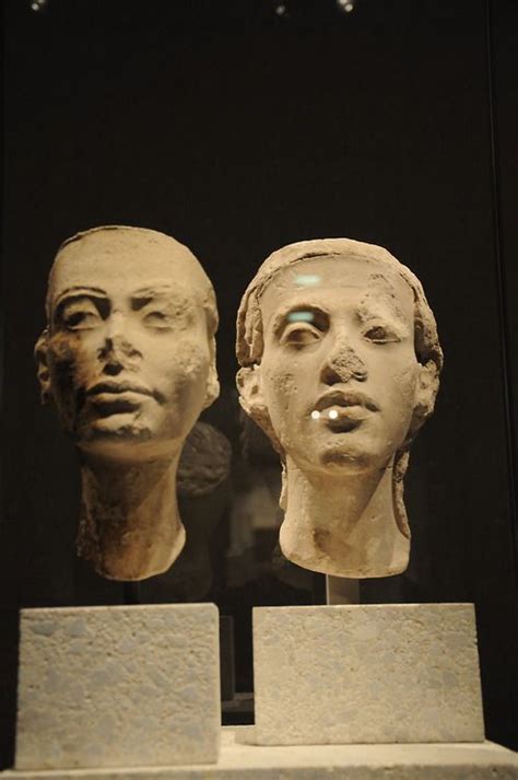 Akhenaten And Nefertiti Busts In Neues Museum Berlin