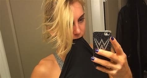 boom wwe diva charlotte flair nude leaked photos