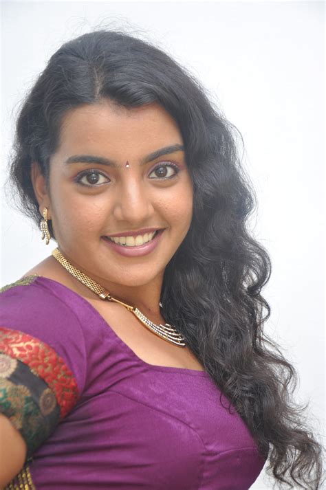 Teen Actress Divya Nagesh Hot And Spicy Sexy Photo Gallery