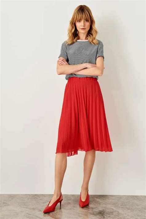 Trendyol Red Pleated Skirt Twoss19yd0053 In Skirts From Women S
