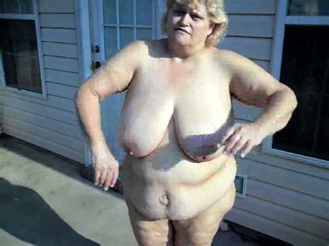 white trash sbbw obese housewife gets naked at the backyard mylust