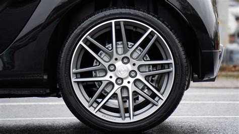 picture rim tire fast wheel aluminum car vehicle