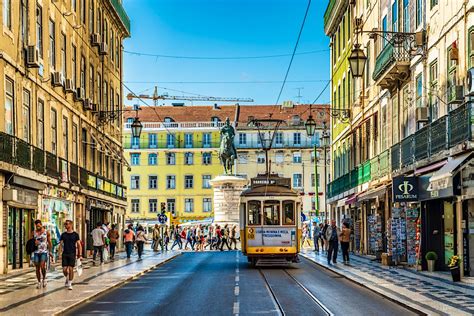 locals guide  lisbon lonely planet