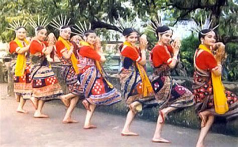 9 Most Famous Dances Of Odisha Dance Of India Folk Dance Tribal Dance