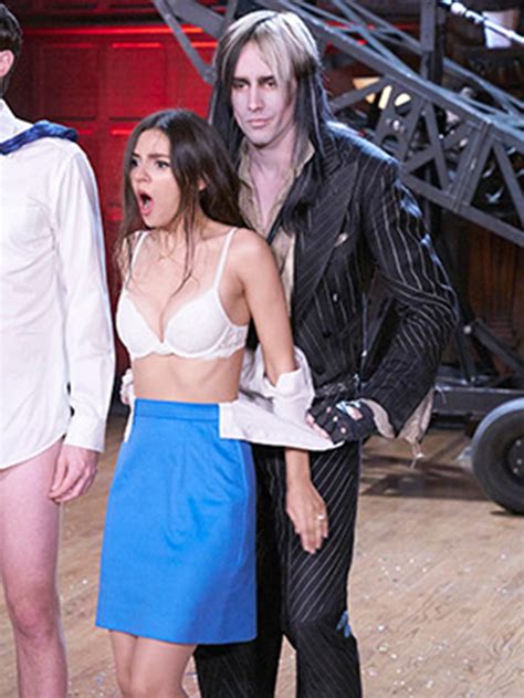victoria justice and reeve carney dating fell for each other during ‘rocky horror hollywood life