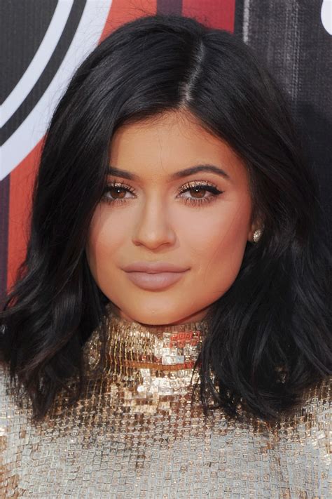 32 popular style kylie jenner hair color 2021