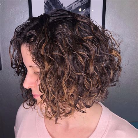 top curly bob hairstyle ideas   type  curl
