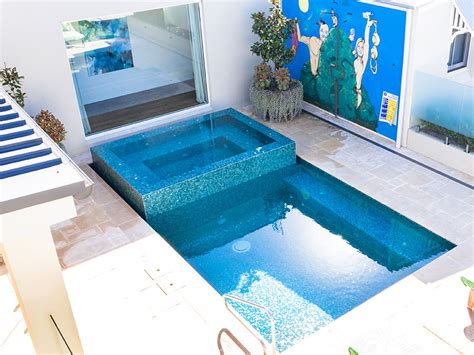 plunge pools riviera pools sydney wollongong gold coast pool