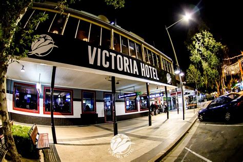 victoria hotel nsw holidays accommodation    attractions