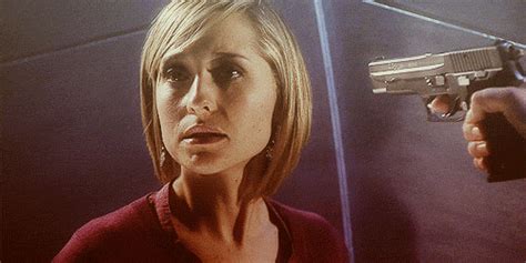 Chloe Sullivan Smallville  Find And Share On Giphy