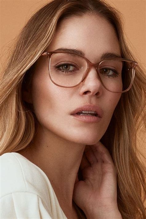 Eyewear Trends For Women 2022 Stylish Sunglasses Eyeglasses For Women