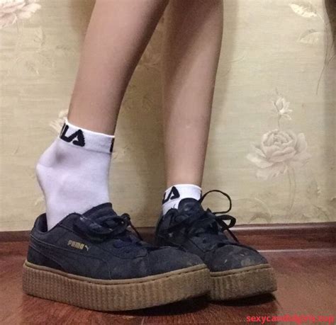 Sexy Candid Girls Skinny Feet In White Socks And Sneakers Half Taken