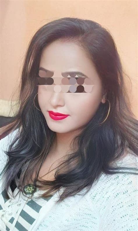 saima live webcam sex chat from delhi