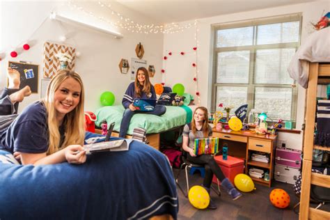 Headed To College 7 Cheap Ways To Have The Best Dorm Room