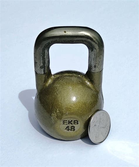 gold mini replica  lb pro grade kettlebell extremekettlebellcom