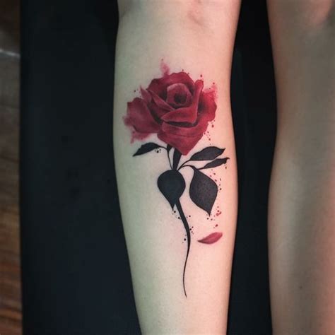 Tatuajes De 【rosas Para Mujer】 【brazo Hombro 372 Fotos】