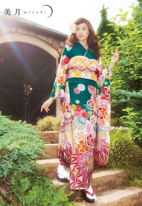 山本美月mizuki yamamoto 着物ファッション 着物スタイル 伝統的