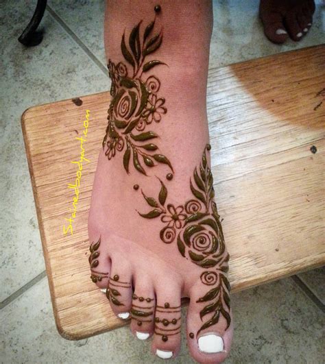 Henna Tattoo Designs On Feet Henna Tattoos Latest Trends And Designs