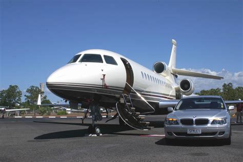 Darwin Limousines The Chauffeur Luxury Travel And