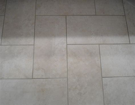 stagger   tile peel  stick floor tile