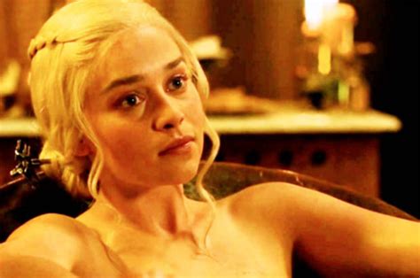 Game Of Thrones Season 7 Emilia Clarke Stripd Naked For