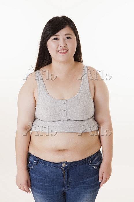 太った女性 [26964755]の写真素材 アフロ