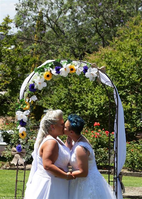 lauren and amy wed in australia s first same sex wedding daily mail online