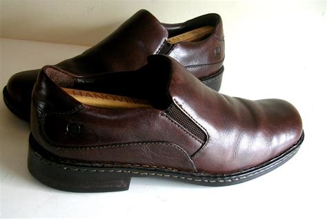 clearance   born mens wide shoes excellent  insideredo