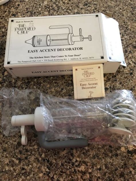 pampered chef easy accent decorator original packaging mint ebay