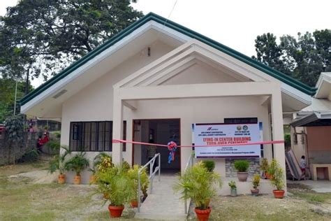 cemex builds  barangay health center cebu daily news