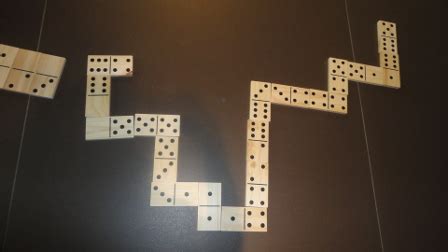 spellen domino