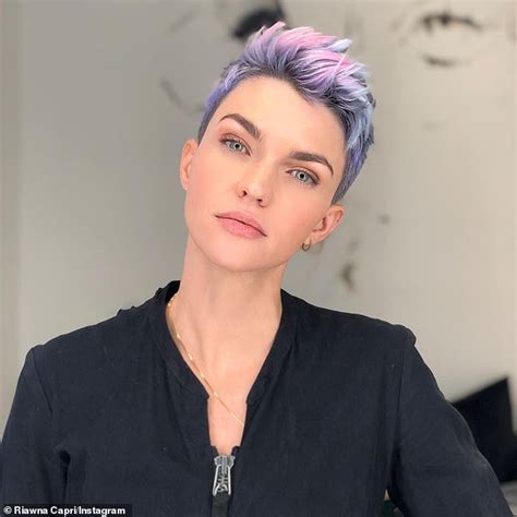 2019 S Hottest Hair Colours As Seen On Khloe Kardashian