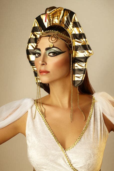 did you realize that kohl and cat eye makeup originated in ancient