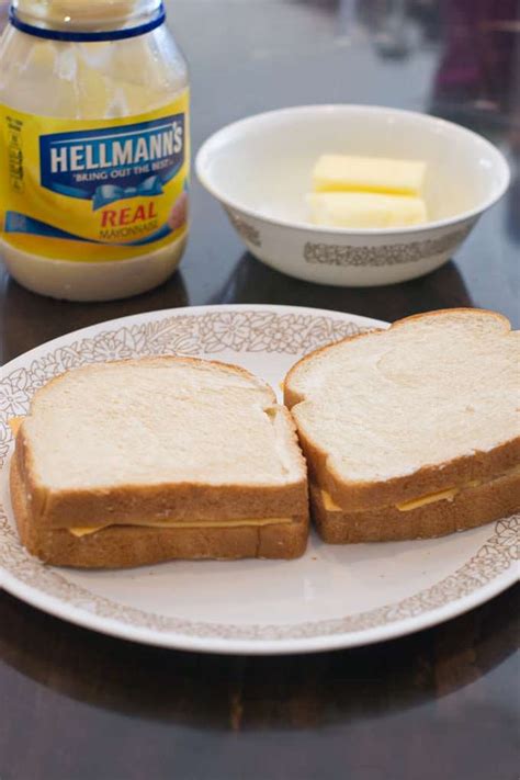 butter  mayo grilled cheese taste test