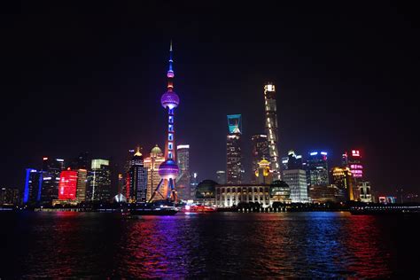 shanghai bei nacht foto bild china hochhaeuser shanghai bilder auf fotocommunity