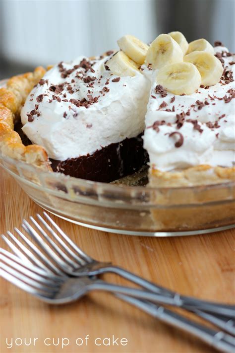 chocolate banana cream pie  cup  cake