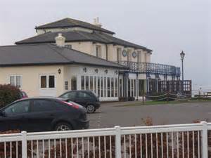 The Rubbing House Epsom Downs © Colin Smith Cc By Sa 2 0 Geograph