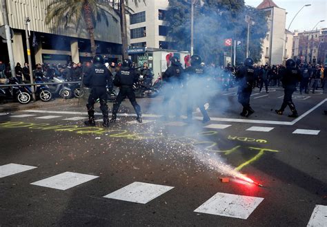 activists clash  police  massive catalan pro independence rally  barcelona societys