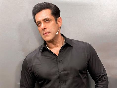 Salman Khan Production House Sfk Warn Acting Aspirants Against Fake