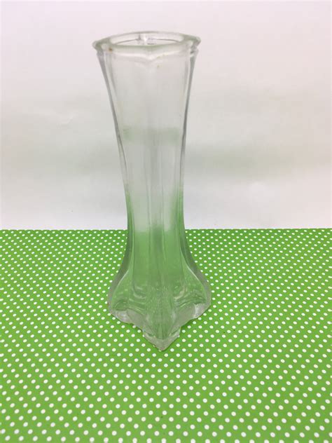 Vase Small Vintage Clear Glass Bud Vase Round At The Top And Square Bo