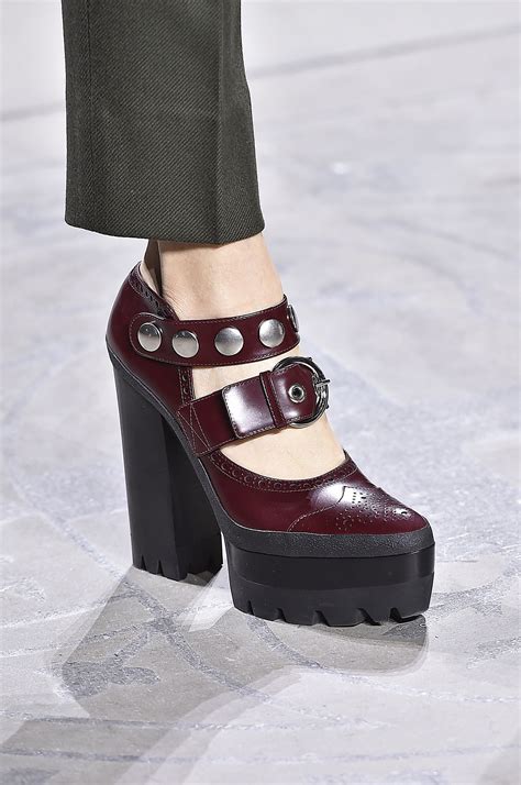 spice girl inspired 90s fashion trend platform shoes for fall glamour
