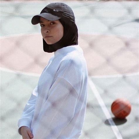 hijab sportswear auf instagram shine    universe