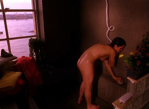 neve campbell desnuda en when will i be loved