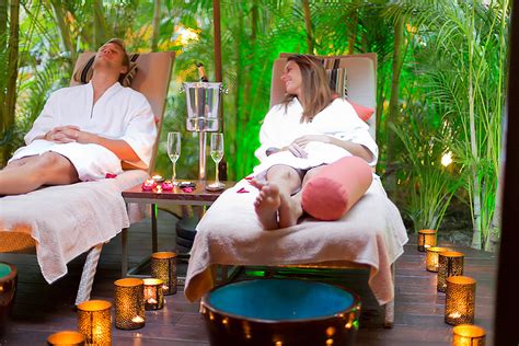 relaxing spa treatments  couples  village spa
