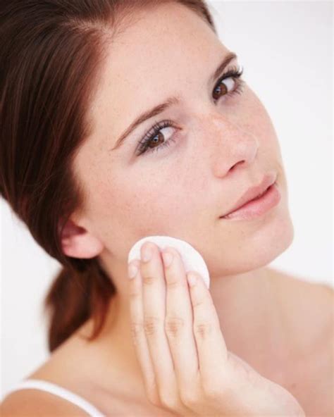 7 natural ways to get rid of acne mindbodygreen